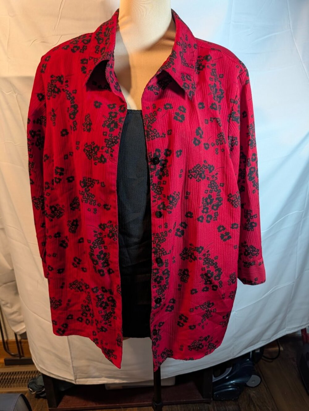 George Pullover Blouse/jacket Womens 2X Red/Black Floral 3/4 Sleeve